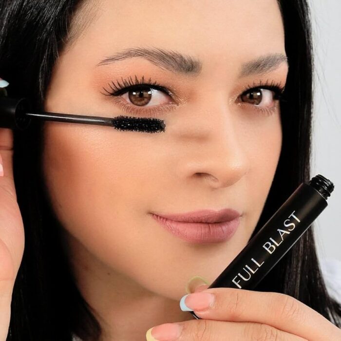 Full Blast Mascara - farmasi